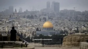 محافظة القدس تحذر من خطورة التصاعد المتسارع في قرارات الاحتلال بإبعاد المقدسيين عن الأقصى